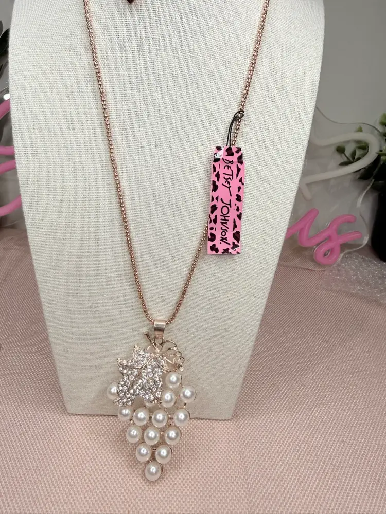 Betsy Johnson Cluster Faux Pearl Grape Pendant Charm Long 26 Inch Plus  Gold Chain