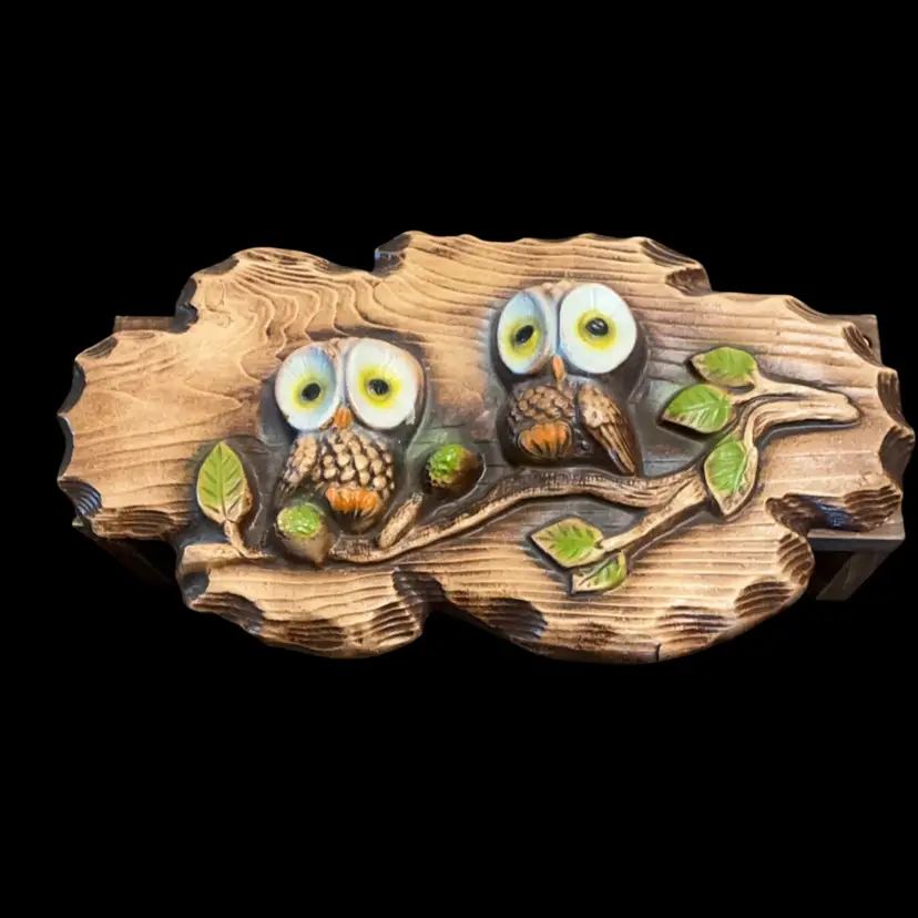 Decorative Plaster Ceramic Owl Wall Hanging Decor 13” x 7.5”