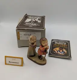 ANRI CARVED WOODEN FIGURINE Reverence Boy/Girl Made in Italy EUC