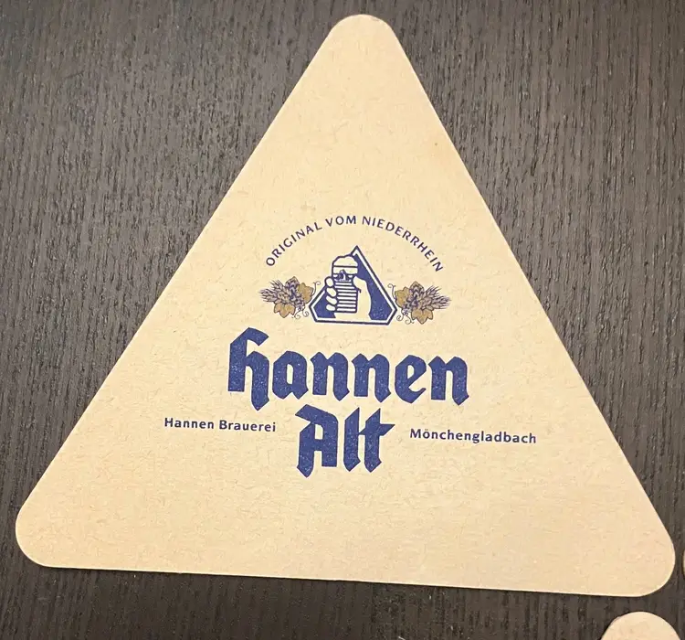 VTG hannen Alt Triangular shaped coasters Germany Lot of 3