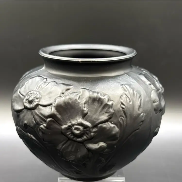 Vintage Art Deco Tiffin, poppy vase made of black amethyst satin glass most likely from the 1920s or the 1930s