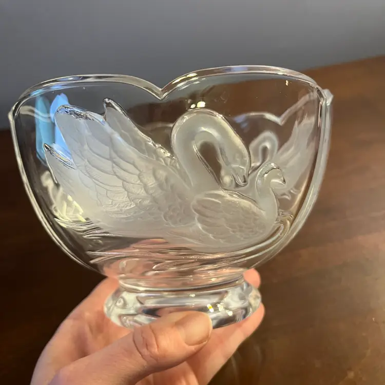 A vintage 24% lead crystal bowl with frosted swan relief.6” Wide  4” Tall -1980