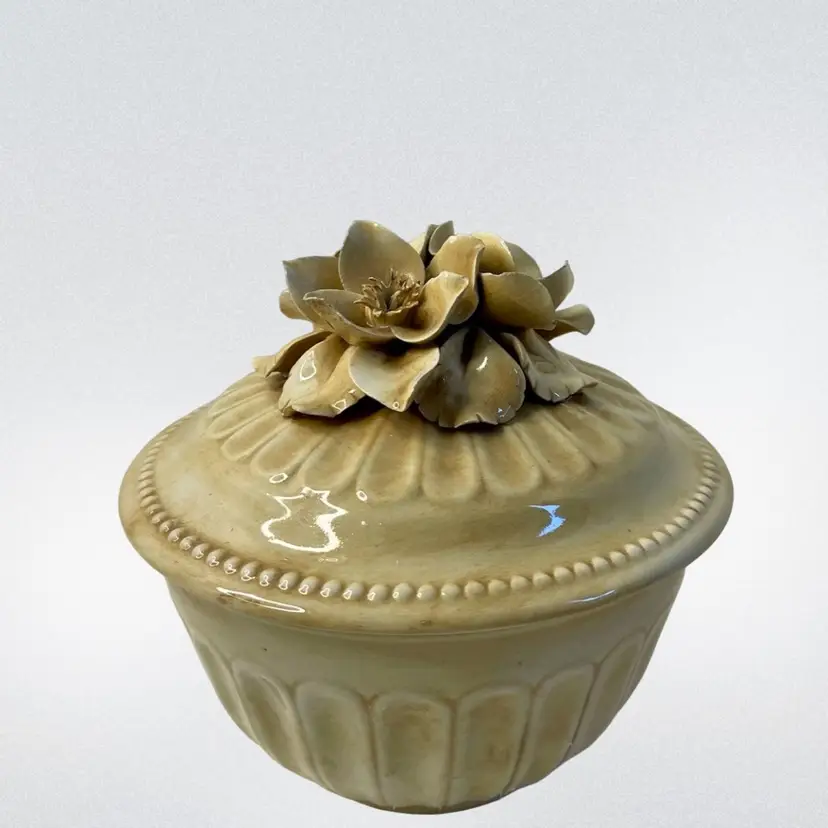 Pottery Compote Footed Bowl With Applied Flower Candy/Jewelry/Vanity Trinket Dish Italy
5-3/4” T x 5” W