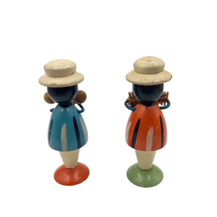 2 FOLK ART FIGURINES 
MARIACHI BAND  Peru