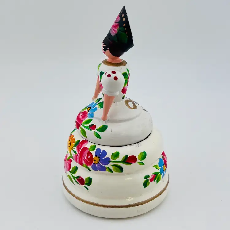 For The Trinket Collector 🎁 Adorable Vintage Wooden Hungarian Handpainted Folk Art Trinket Box 3.75”