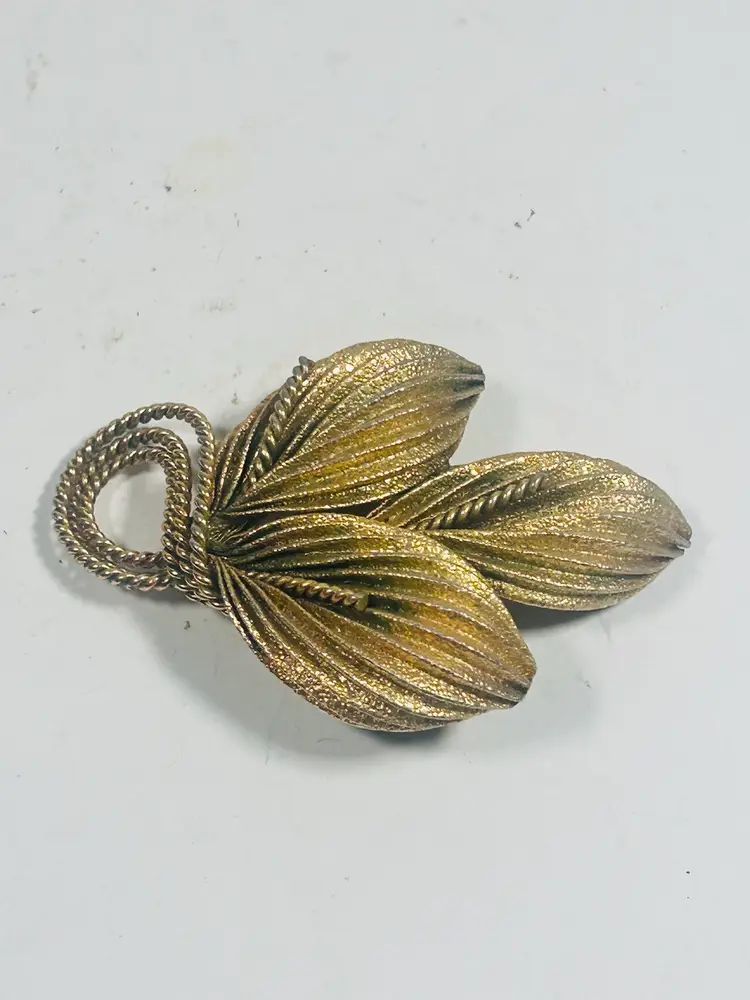 Napier gold Leaf Brooch Brushed gold Texture Floral mid century 2 1/2 inch pin