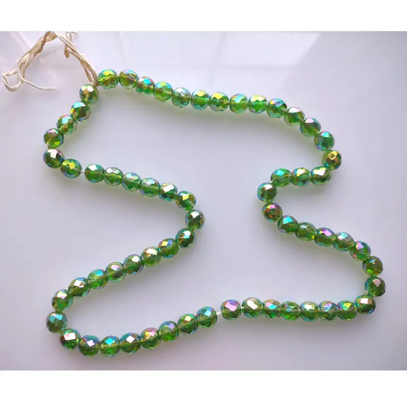 60 Vintage Green Glass Aurora Borealis Retro Beads Jewelry Crafts NOS 8mm German