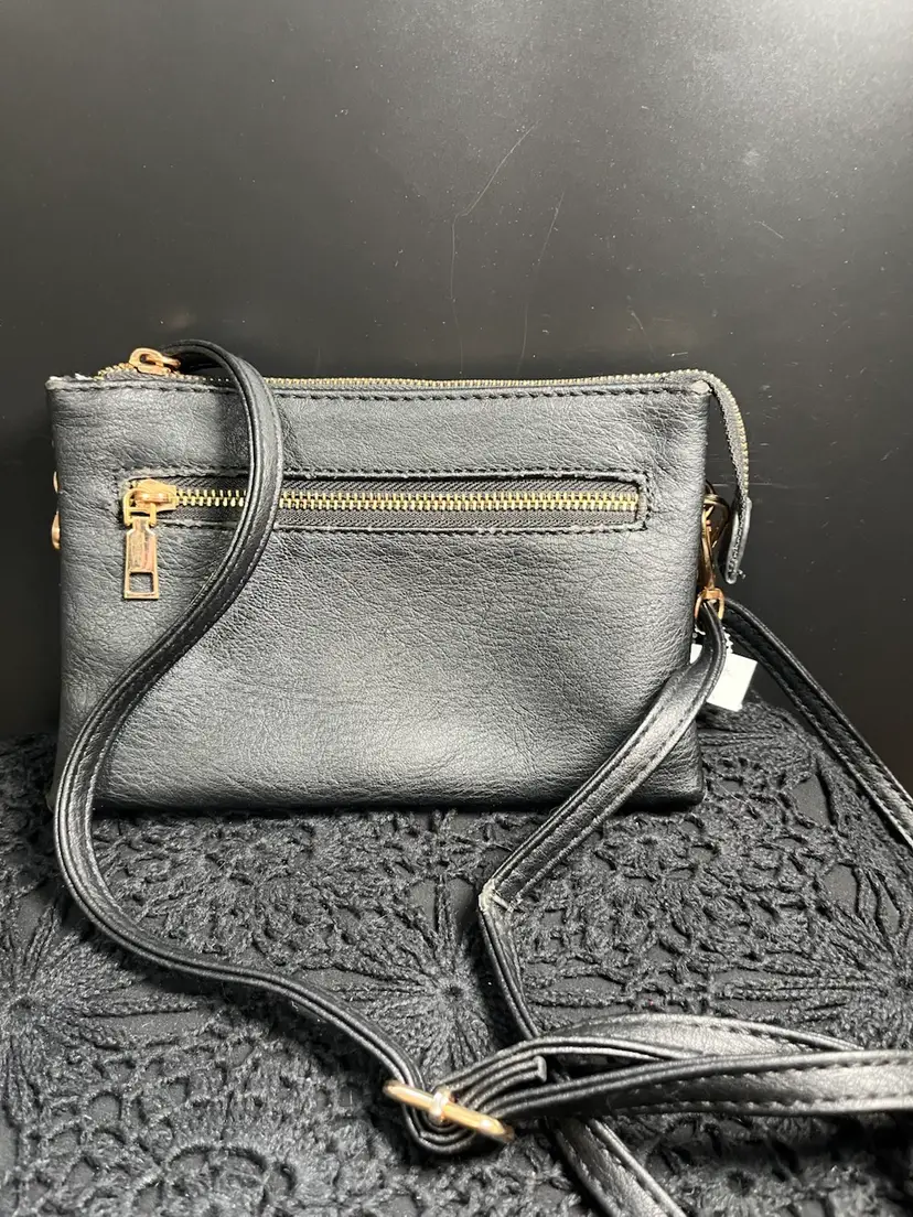 Black Shoulder or Cross Body Purse. Gold Tone Hardware.