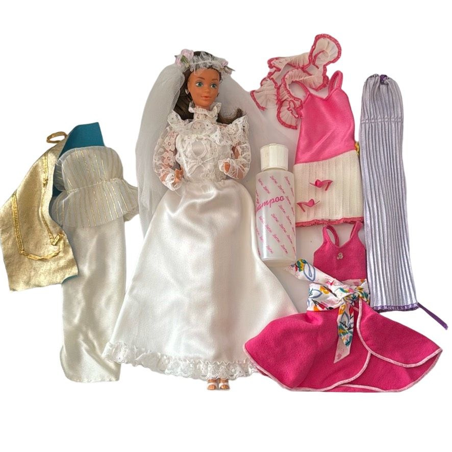 RARE Vintage 1982 Barbie Tracy “Steffie Face” She's a Bride Doll w