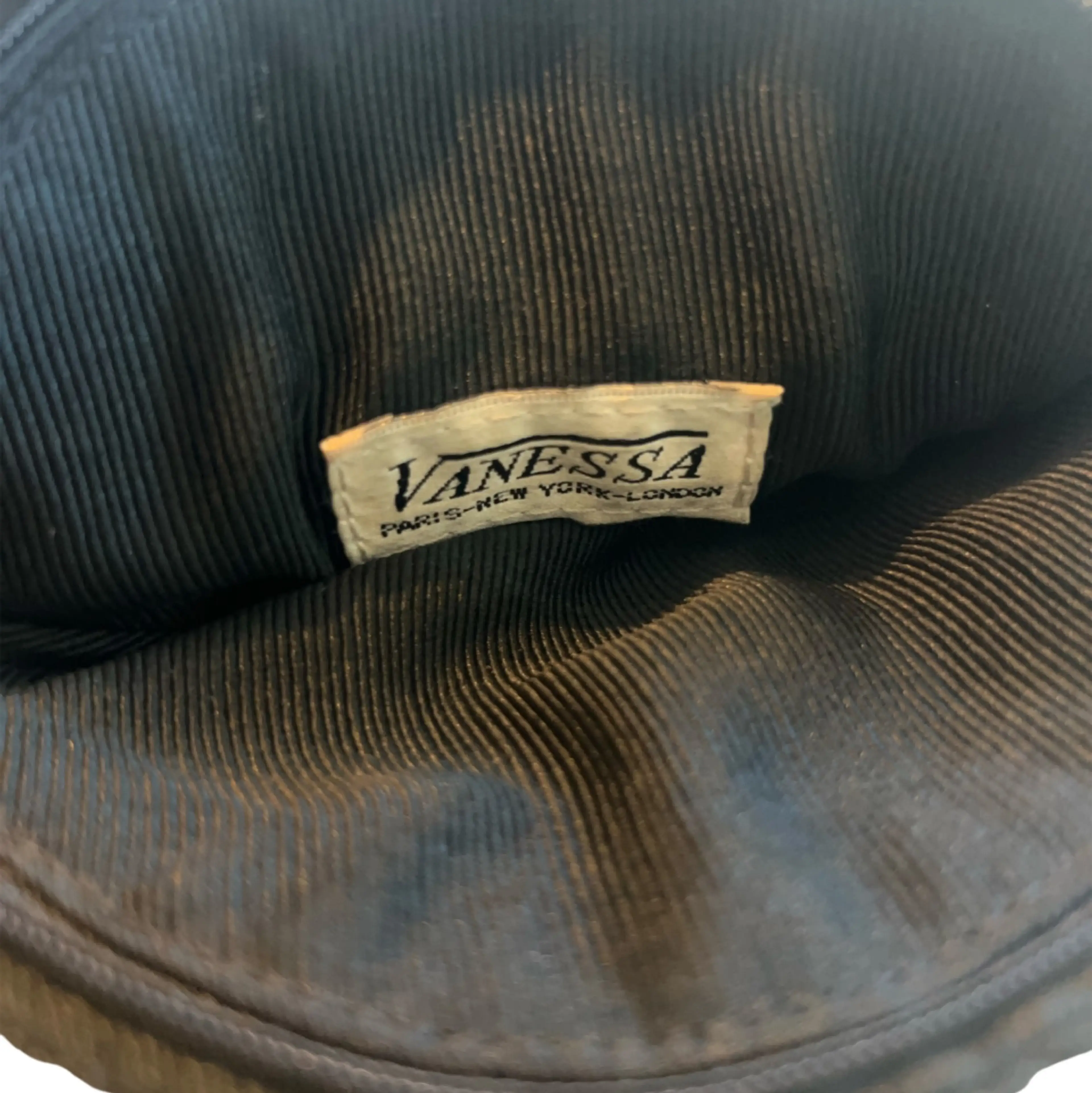 Image 4 of 4