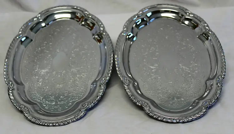 Shelton Ware  Set of 2  Serving Trays