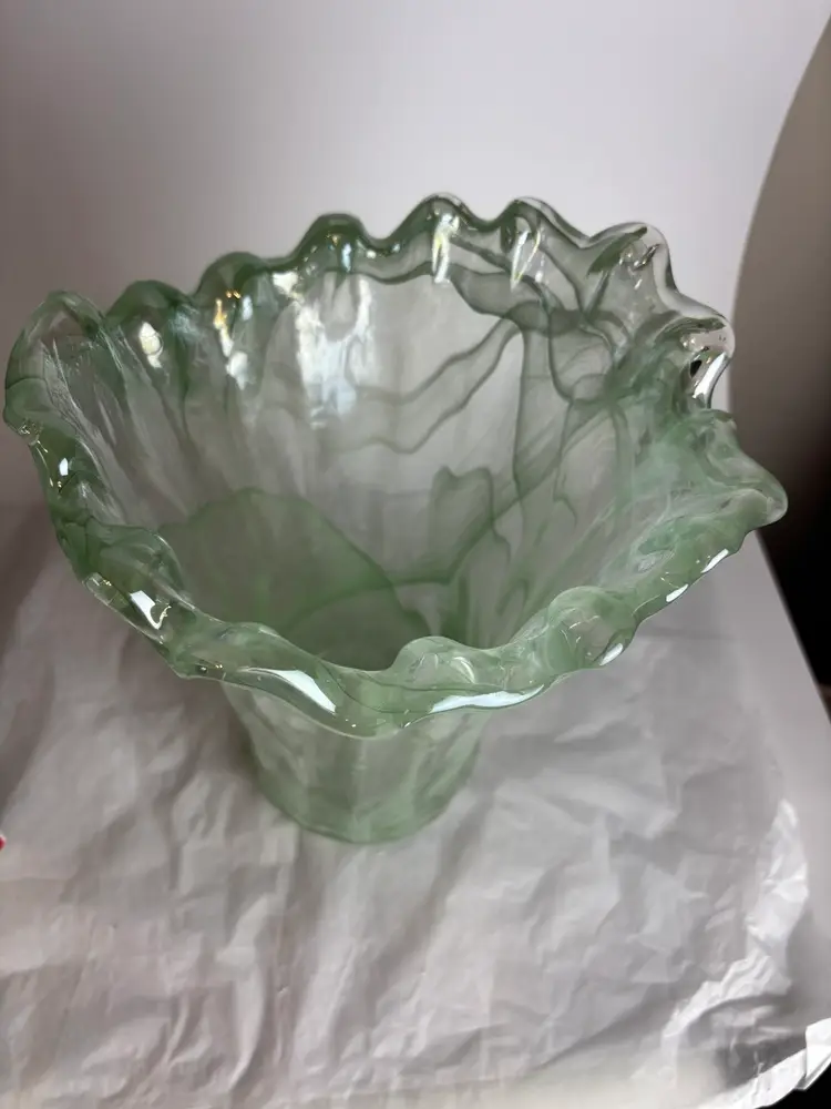 Glass Vase Green Swirl, Ruffle Edge, 11”
