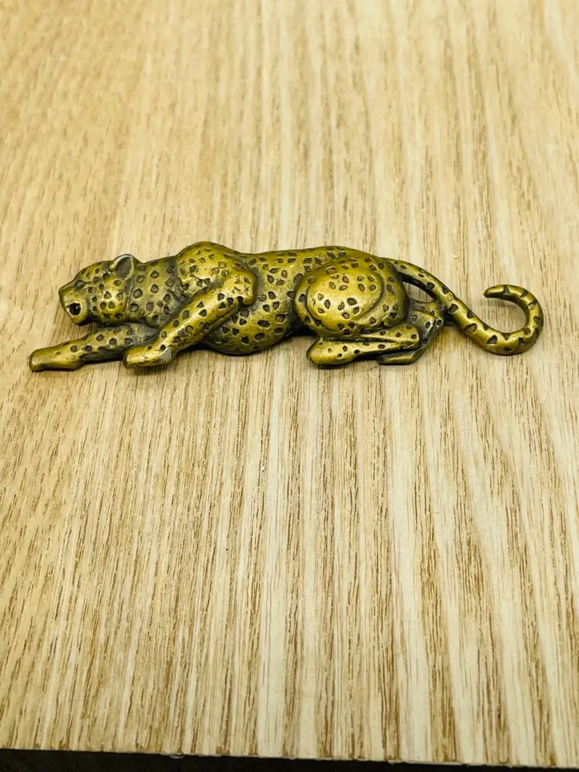 Bronze Tone Jaguar With Spots Brooch