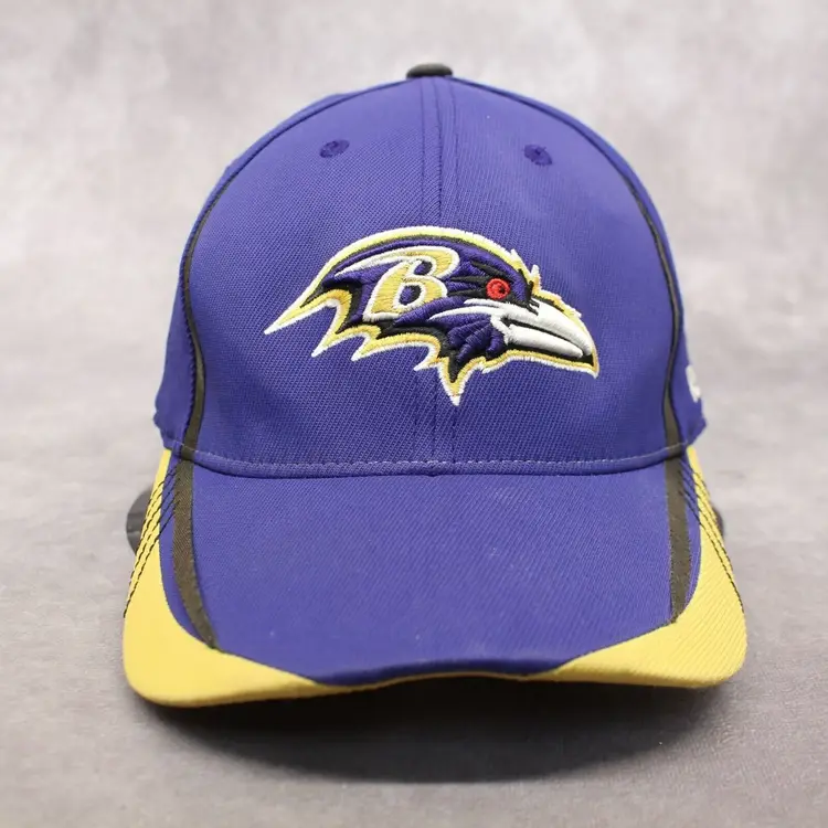 Reebok Baltimore Ravens Flexfit Cap NFL Onfield Equipment L/XL Purple & Yellow