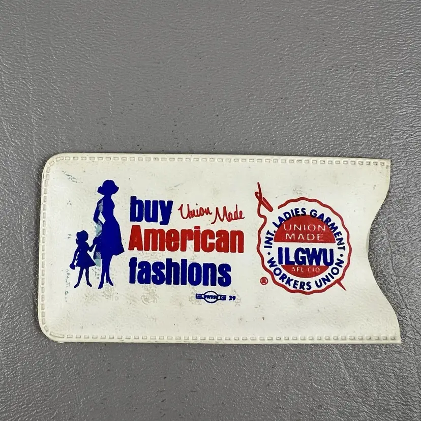 International Ladies Garment Workers Union ILGWU Mending Kit Vinyl Sleeve Thread Needles
