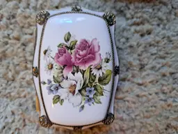 Vintage small jewelry box by MELE Japan