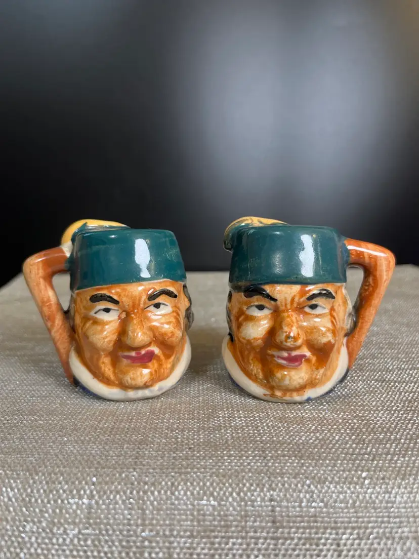 Toby Character-Old an S & P Shakers w/ Handles