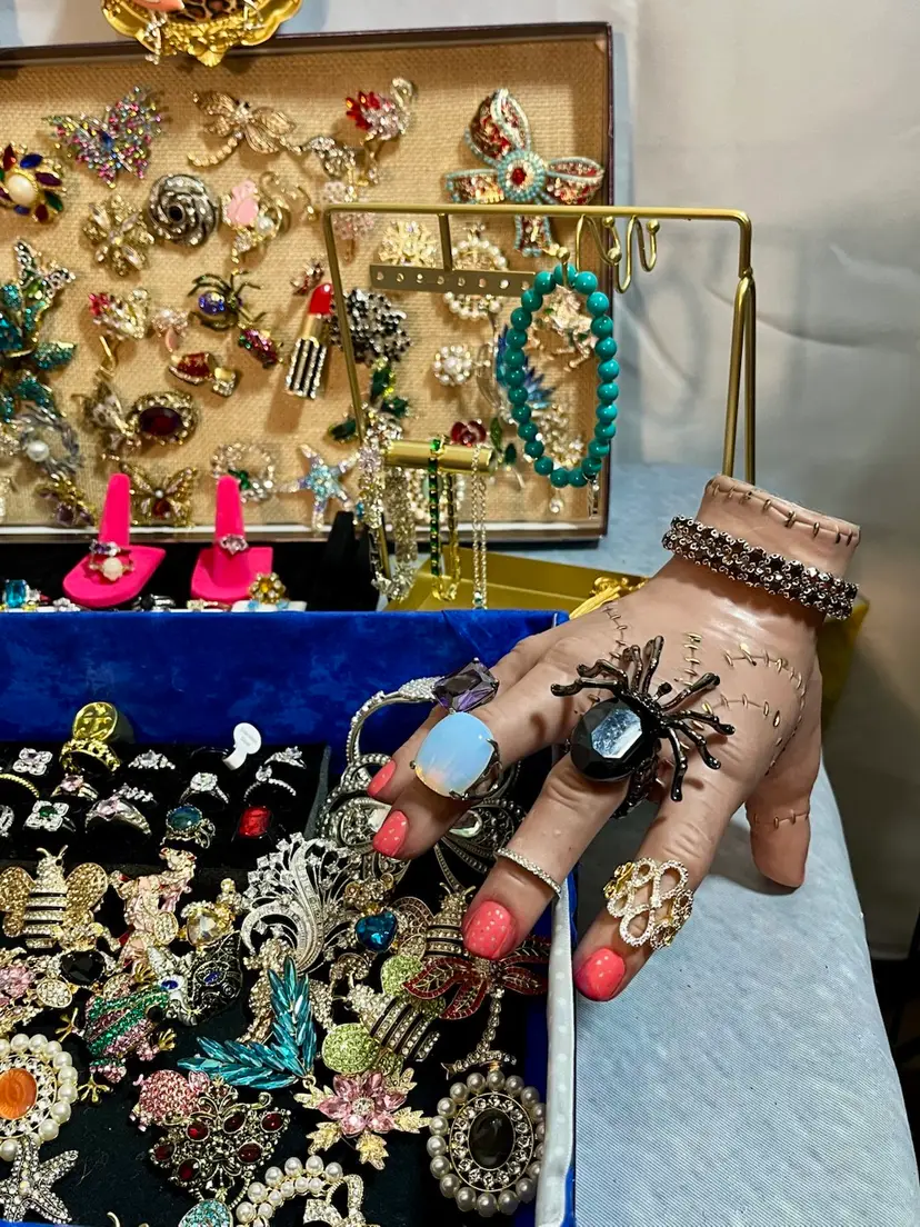 Livestream thumbnail