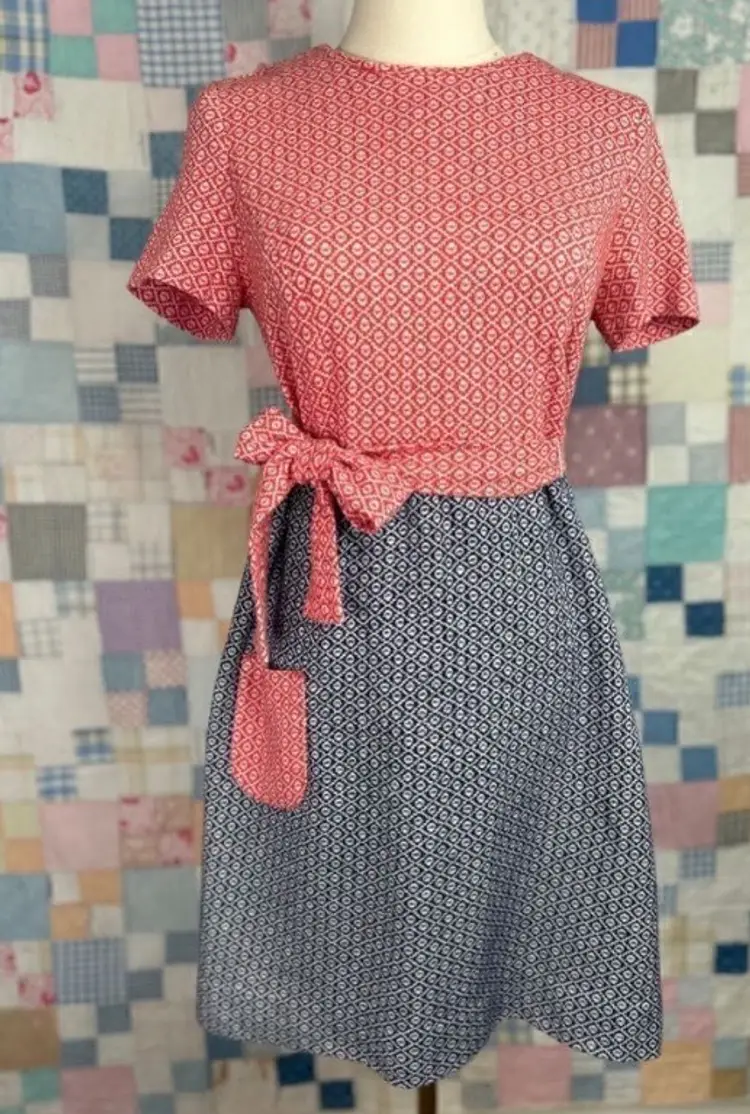 1960’s Vintage Cotton/Polyester Red and Blue Minidress- Medium