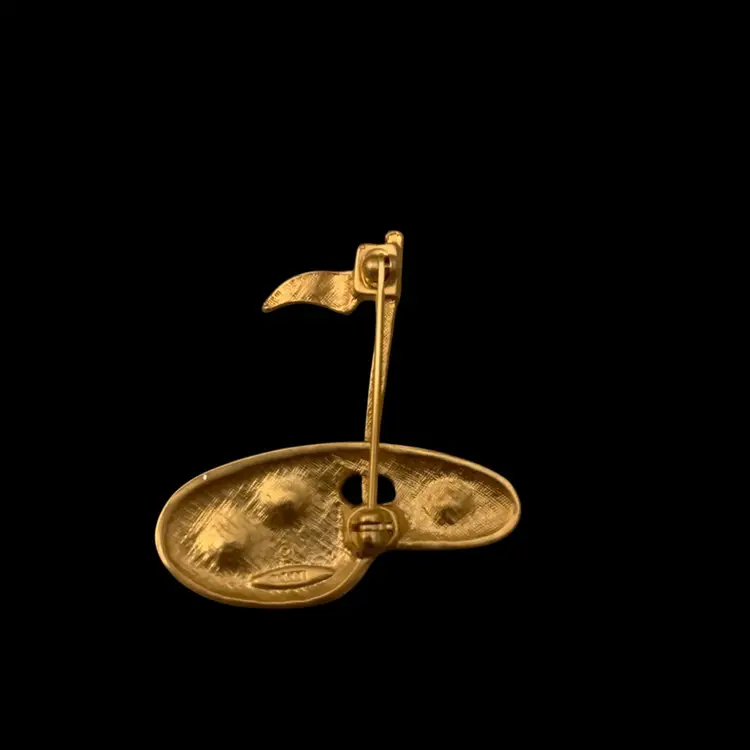 Golf Hole & Flag  Brooch 1 1/2 X 1 1/2 Inches