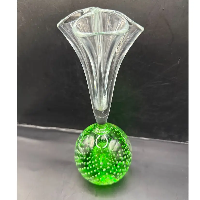 Robert Hamon Green Controlled Bubble Bullicante Swung Freeform Art Glass Paperweight Vase 8”