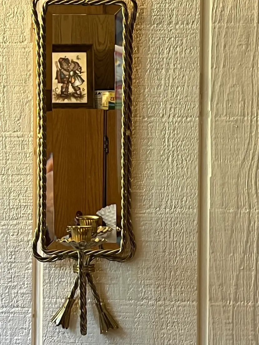 1 Vintage Home Interior Gold Tone Wall sconce, mirror.  Twisted rope metal