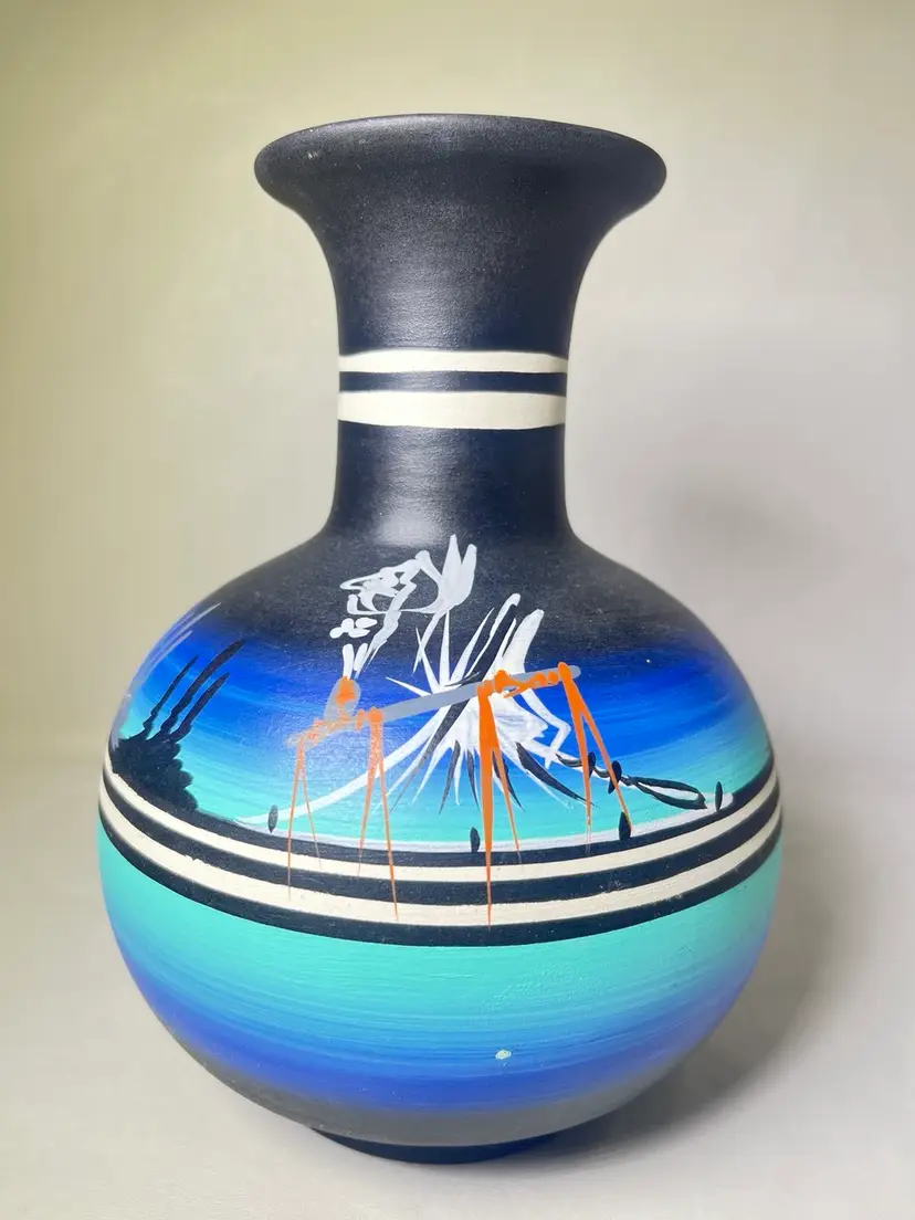 Navajo Native American Clay Pottery 6.5” Vase Artist Signed