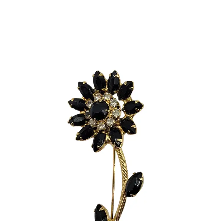 Stunning Black Jet Prong Set Rhinestone Flower Brooch Gold-Tone Twisted Stem