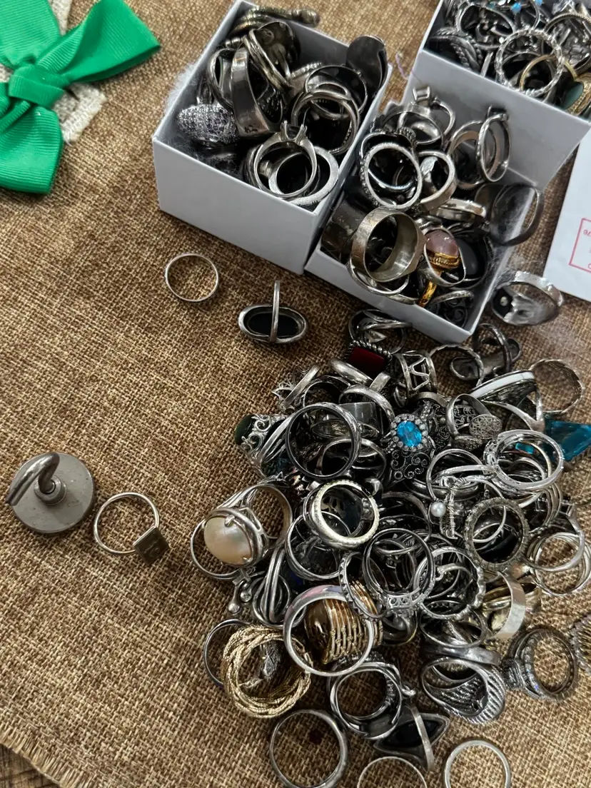 Livestream thumbnail