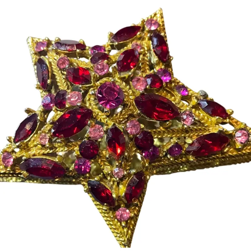 VTG Coro 5 Point Star Brooch