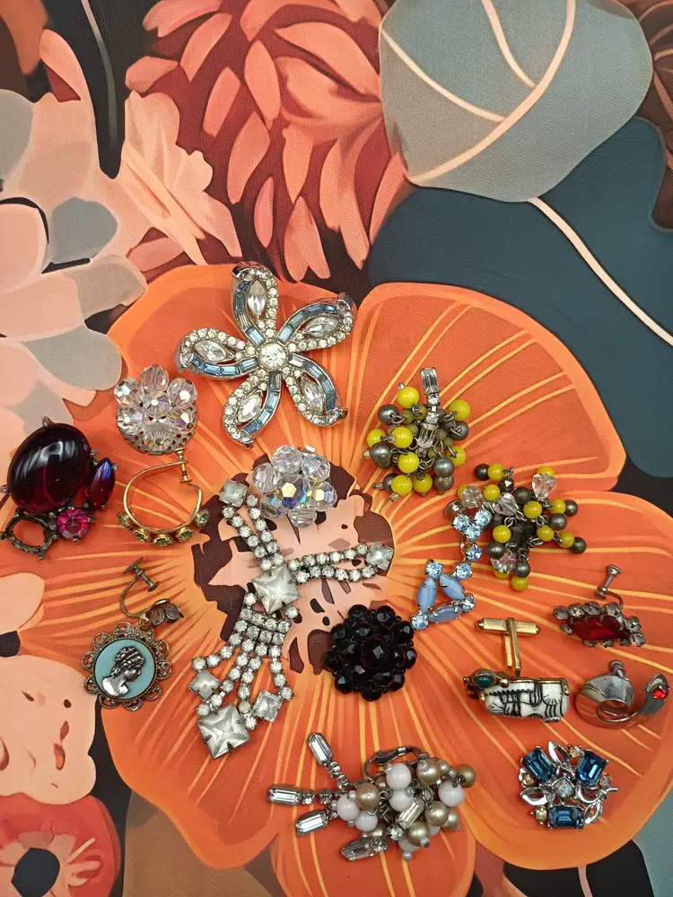 Vintage Rhinestone Jewelry Craft Lot