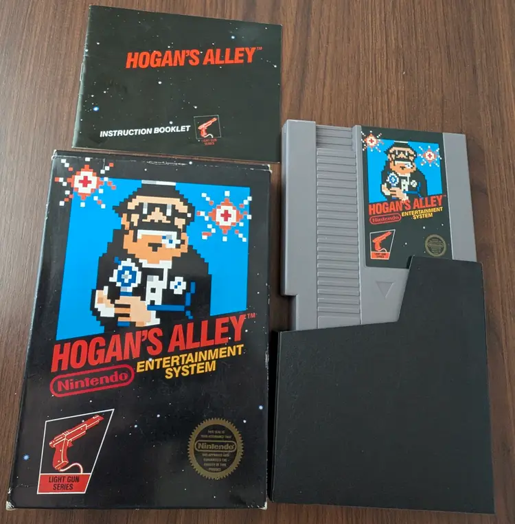 Hogan's Alley NES 5 Screw CIB Unpunched