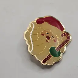 Gold Tone Christma Brooch Santa Claus