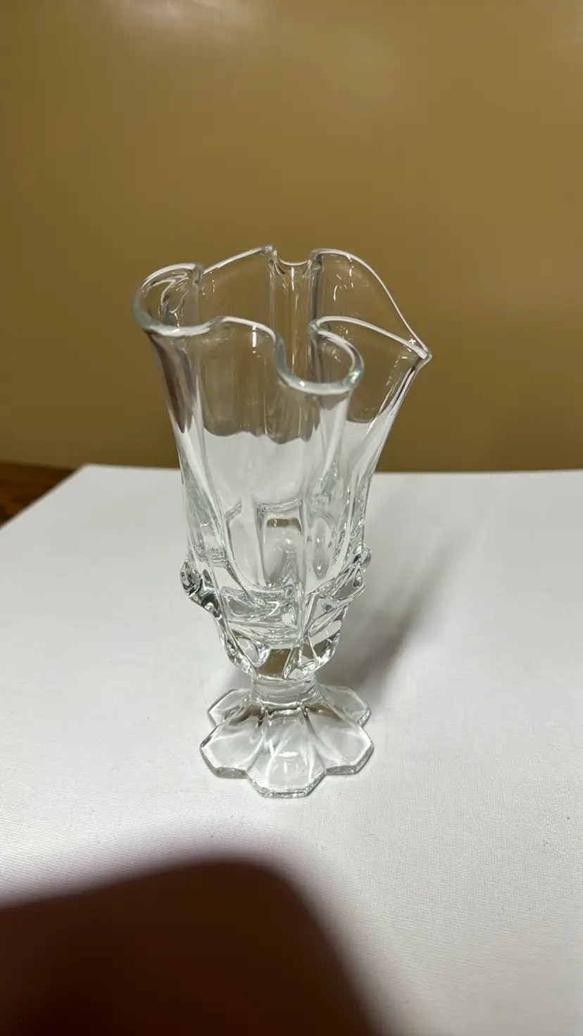 Fenton Art Glass Valencia Handkerchief Vase Clear Footed