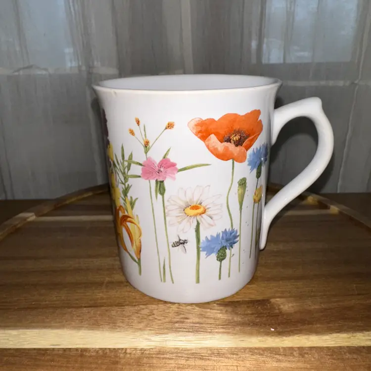 Niki-1997 Hallmark Marjolein Bastin Wildflower Poppies Mug