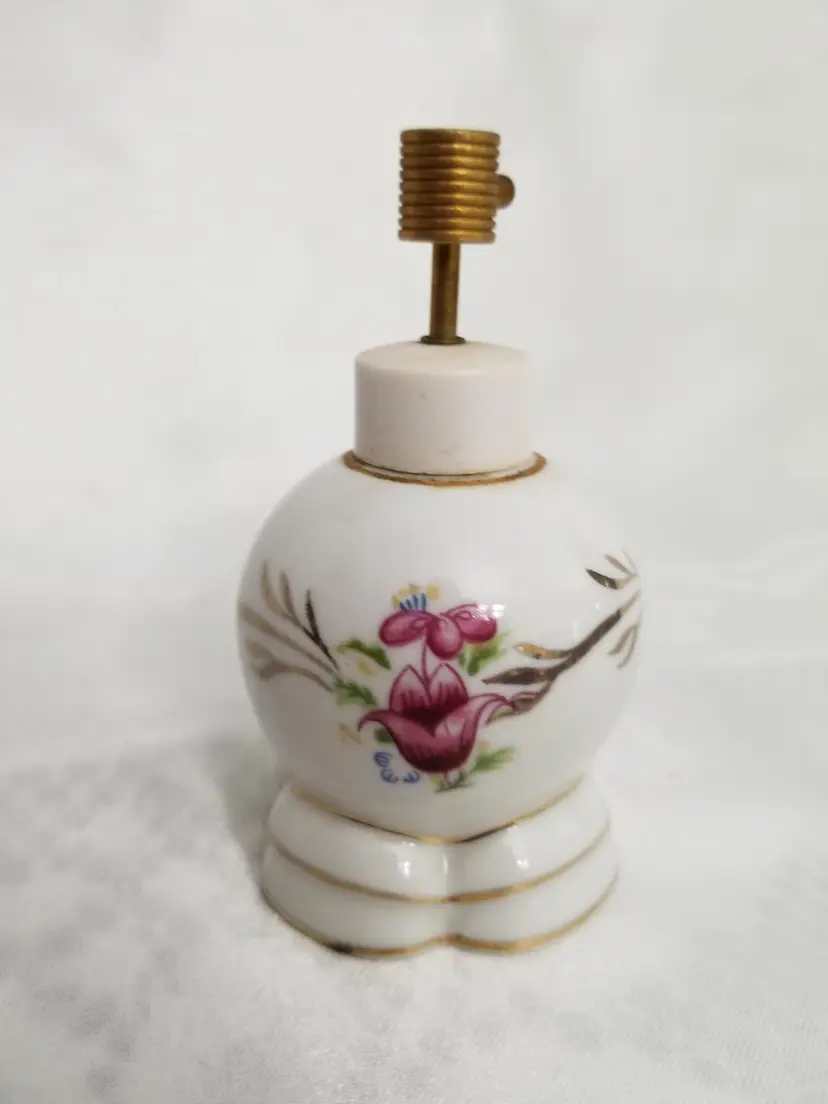 #111 Vintage IRICE Porcelain Bulbless Perfume Spray Atomizer