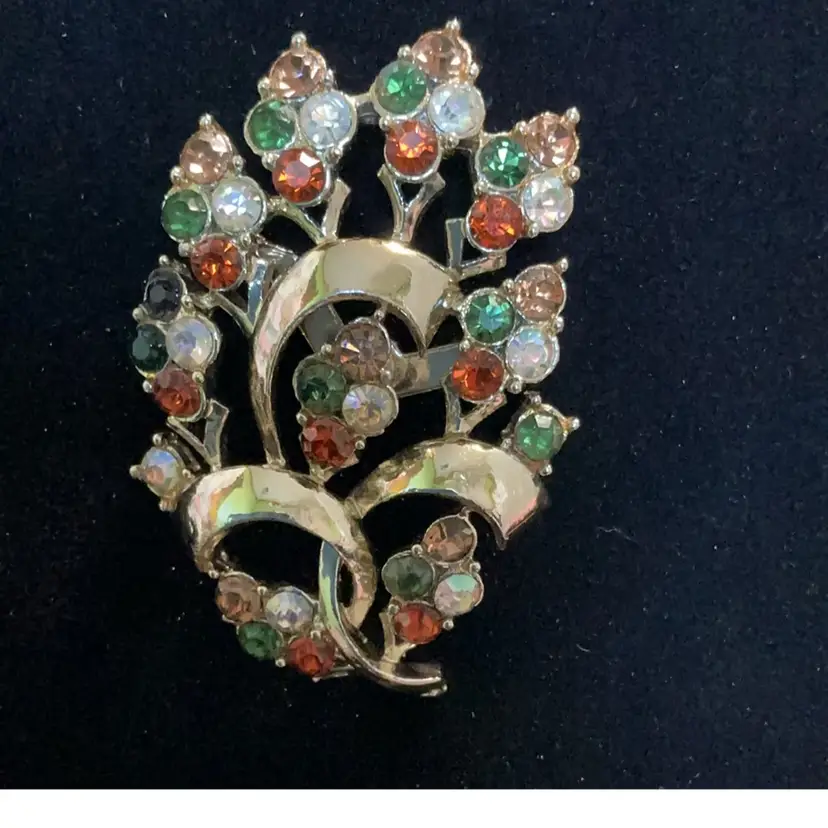 Gorgeous Goldtone Open Work Swirl Leaf Brooch. With Glass Rhinestones In Colors Of Amber Tones, Green, And Clear. Not Signed.