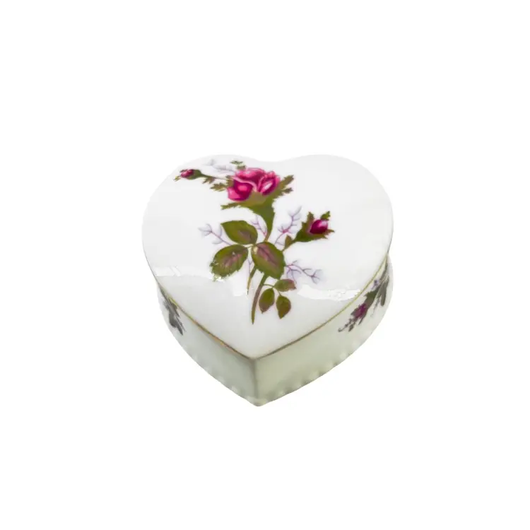 Heart Trinket Box
Pink Moss Rose & Gold Trim
Porcelain - Japan