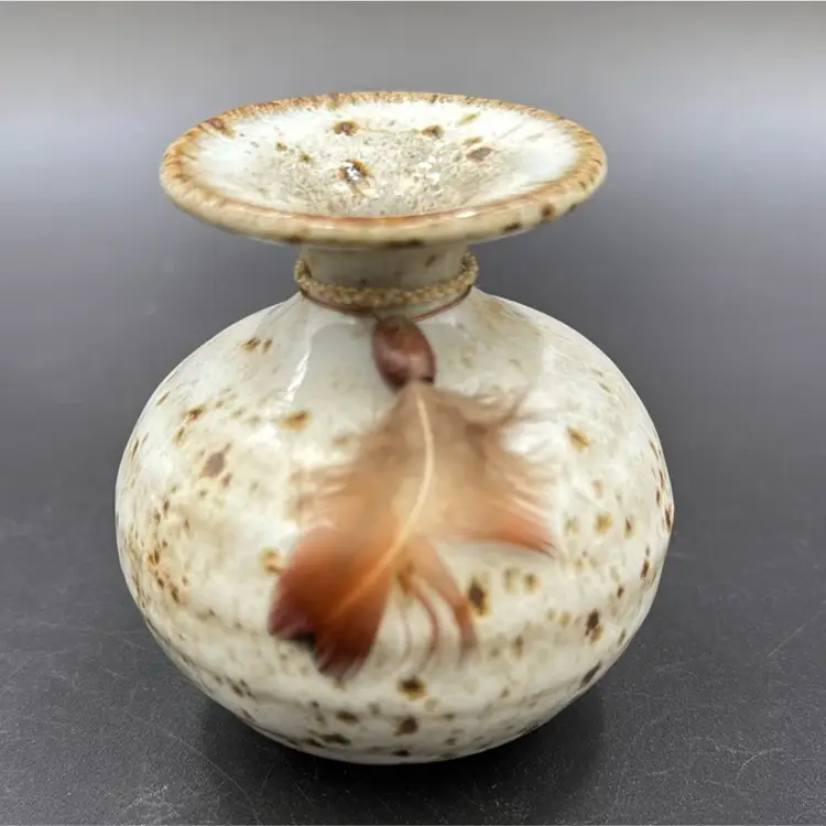 Roger Butler Feather River Pod Vase