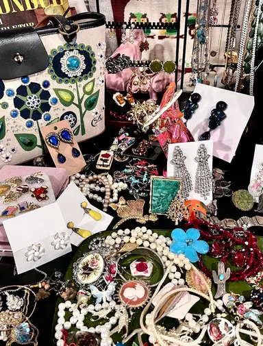 Jewelry And More! 😍