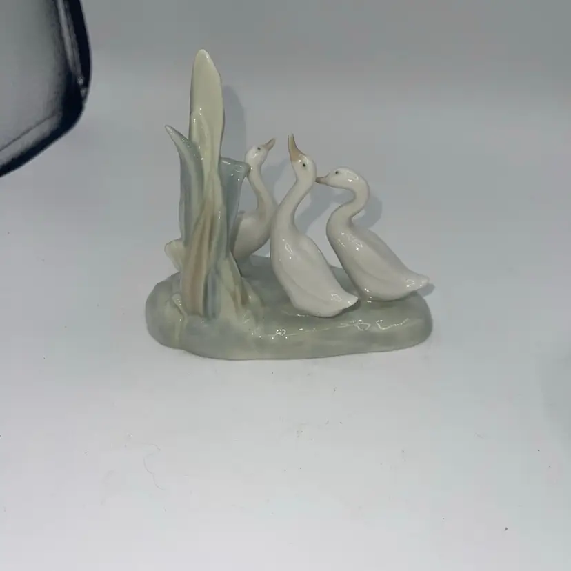 05 Vintage Lladro Duck Goose Geese Figurine NAO Porcelain # 505