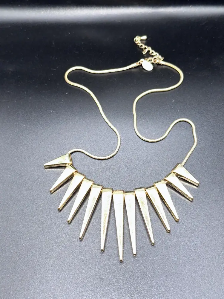 Edgy Gold-Tone Spike Statement Necklace – Geometric Modern Fashion Jewelry