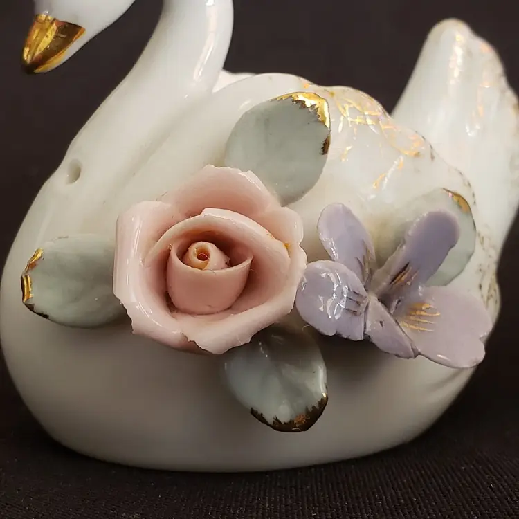 Swan Salt Pepper Shakers Porcelain made in Japan - 2 shaker damaged READ Vintage