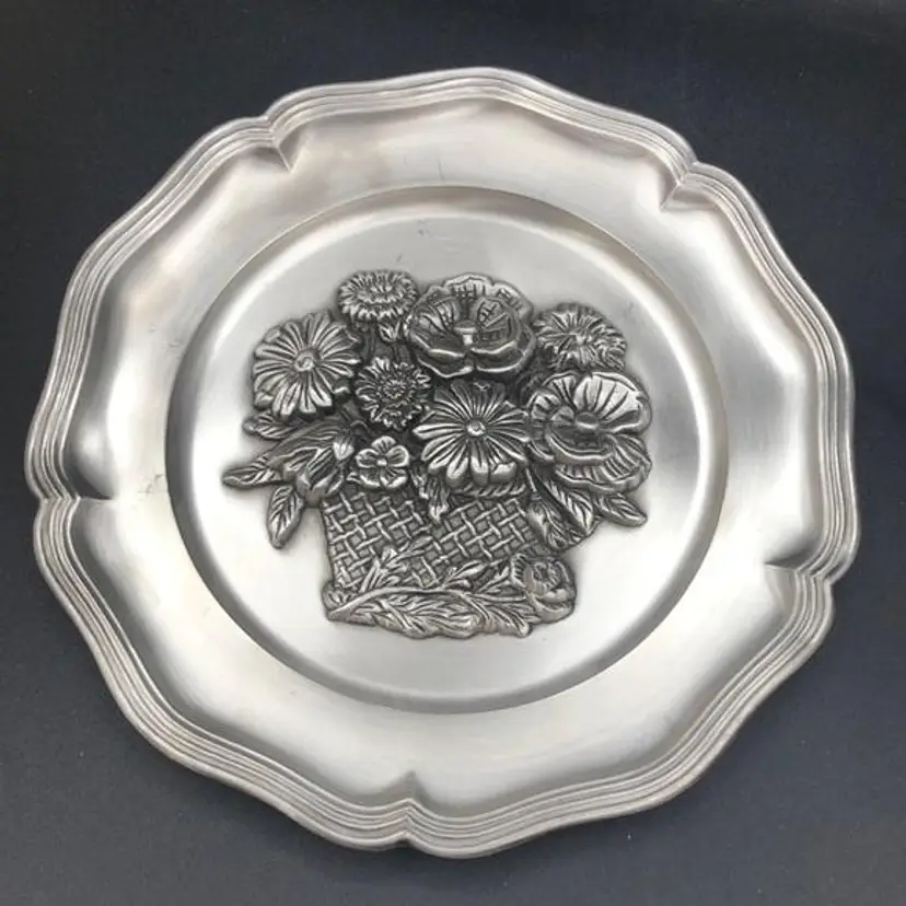 Vintage Etain Zinn Pewter Wall Hanging Plate 97% Floral Basket