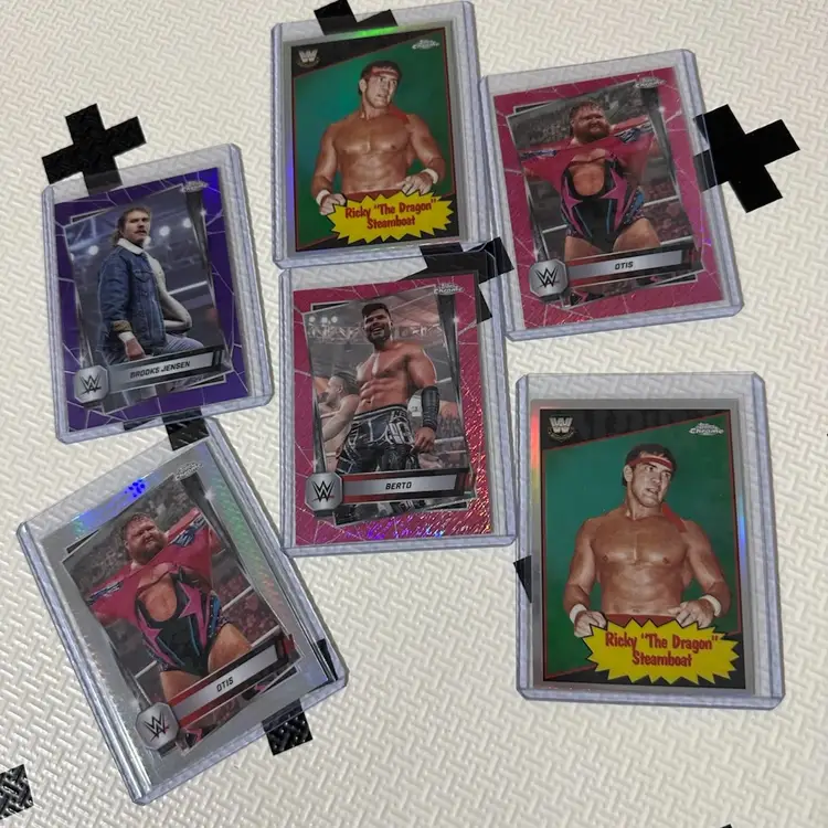 WWE Color & Refractors