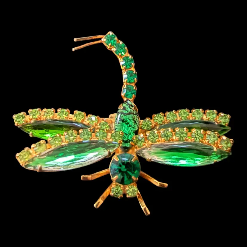 Dragonfly Trembler Rhinestone Brooch - UV Glow 2.5”