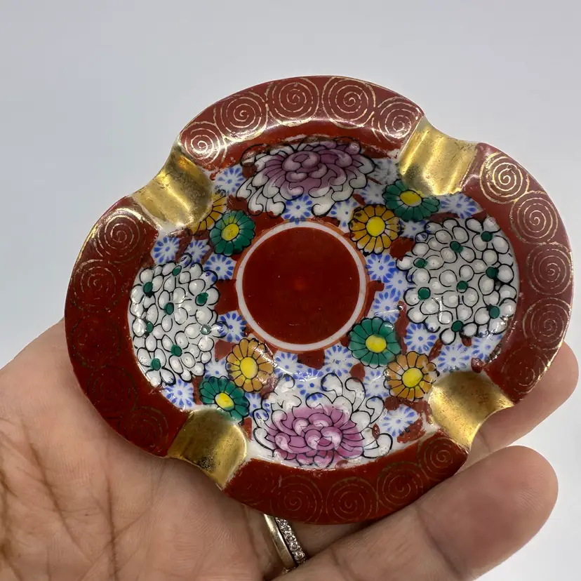 Japanese Porcelain Kutani Ware Small Ashtray 3.5β A