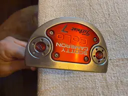 34” RH Scotty Camron GOLO 7 With Head Cover