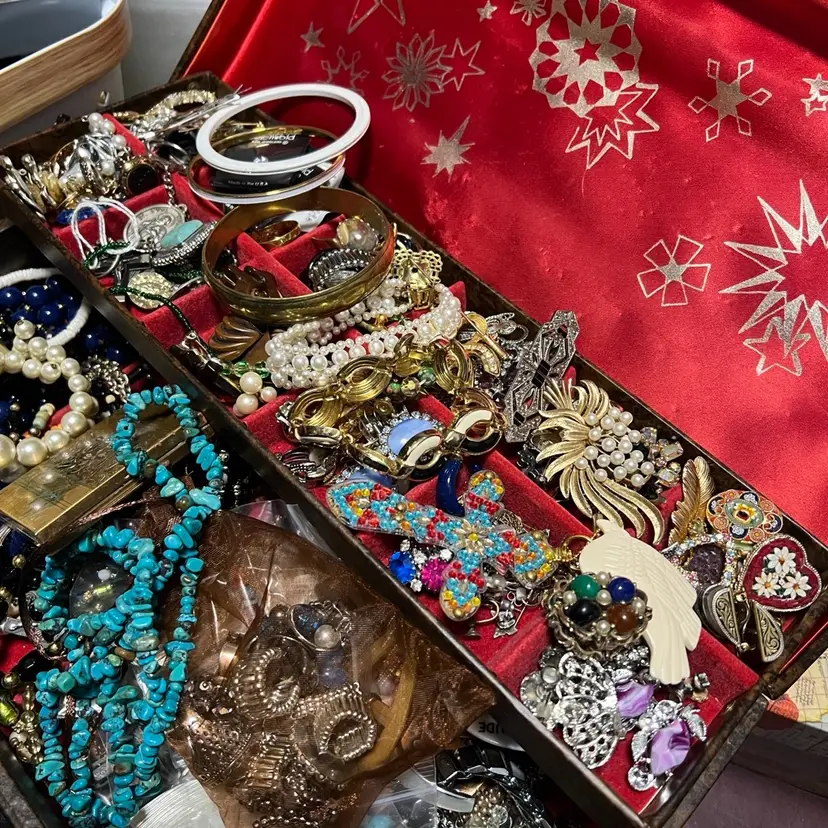 Fill A Jewelry Box!