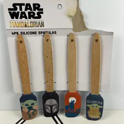 4 Pack Star Wars The Mandalorian  Baby Yoda Silicone Spatulas Disney